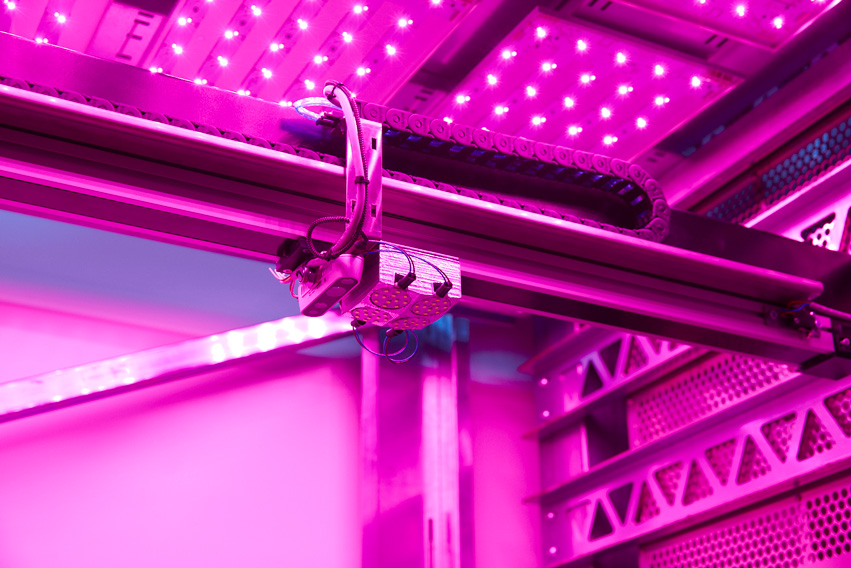 smart lighting system on ONO vertical farming